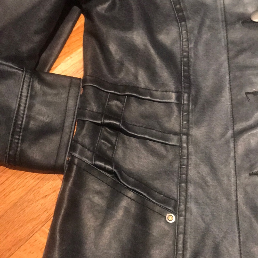 PLeather jacker - Picture 2 of 3